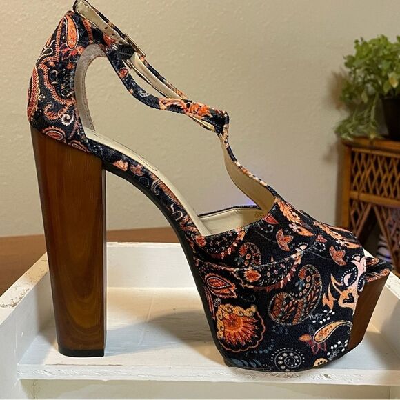 Jessica Simpson The Dany Paisley Print Platform Block Heel T-Strap Sandals 9 - Picture 5 of 16